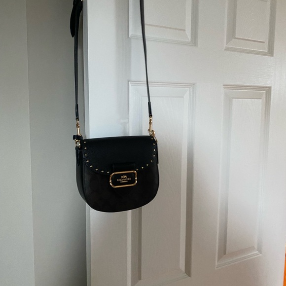 Coach Crossbody like new - Picture 3 of 11